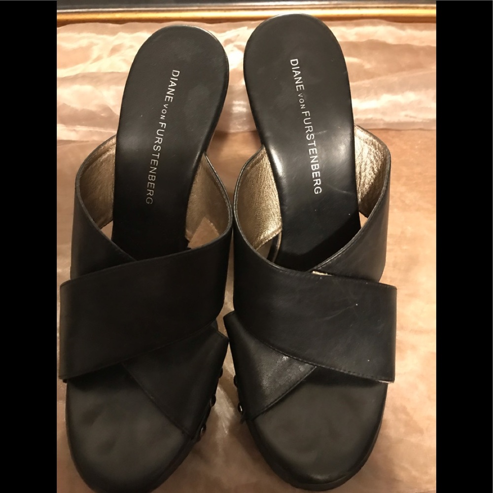 Wedge shoes